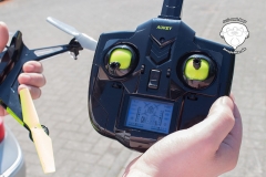 Drohne-Fernbedienung-mit-Display