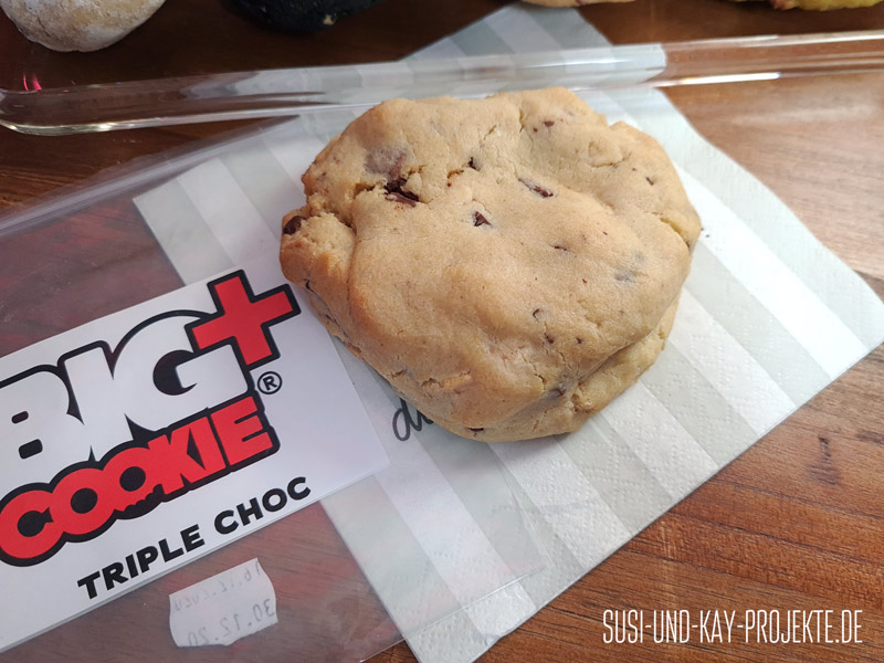 BIG-Cookie-Triple-Choc