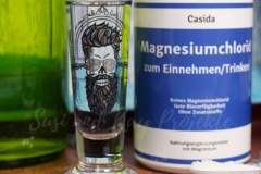 Casida-Gesundheit-aus-der-Apotheke-Schnapsglas