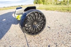 Lamborghini-Hoverboard-Vollgummi-Reifen