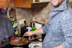 Kay-Kocht-mit-Onyx-Bratpfanne