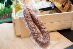 Thüringen-Wanderkiste-mit-Wurst